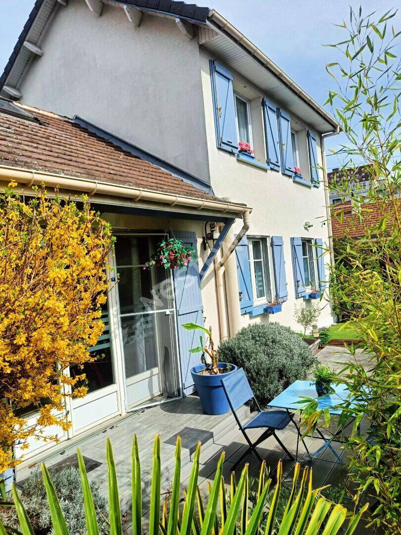 Maison 4 pièces 115 m² · à Neuilly-sur-Marne · 115 m² · 1 750 €