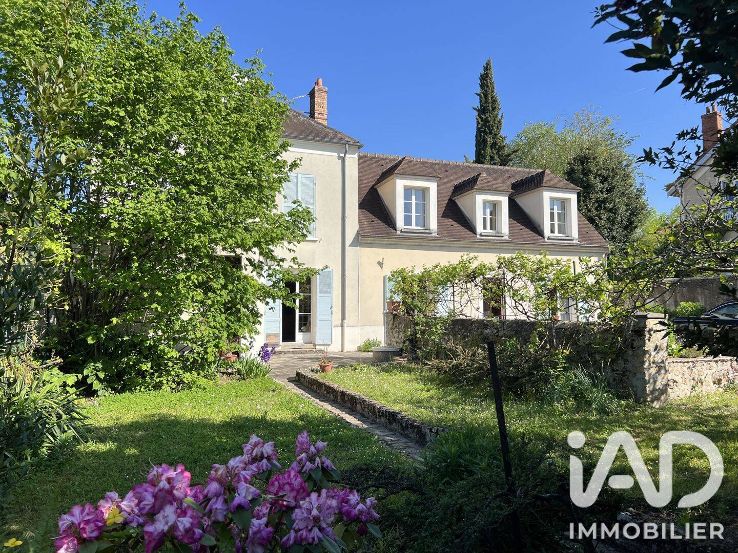 Maison 9 pièces 204 m² · à La Ferté-Alais · 204 m² · 479 000 €