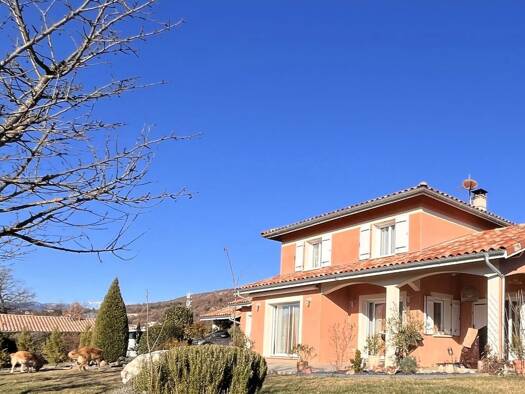 Maison à vendre 440 000 € 6 pièces 4 chambres 137 m² 1 051 m² de terrain Laragne-Montéglin 05300