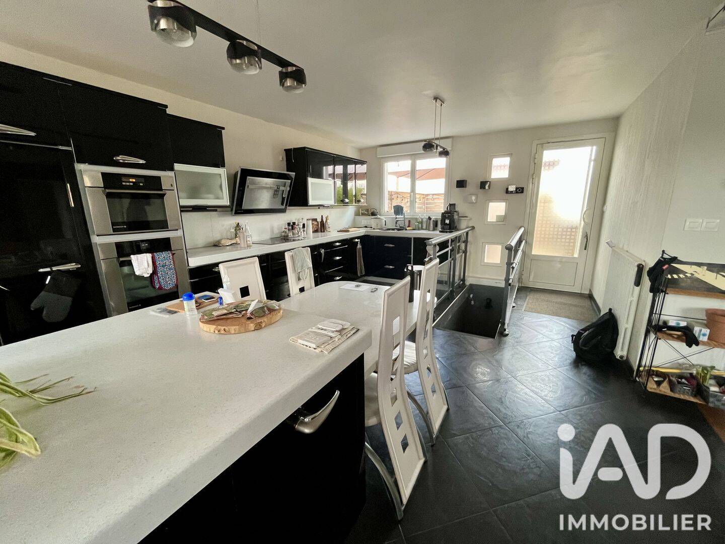 Maison 5 pièces 111 m² · à Mozac · 111 m² · 248 000 €