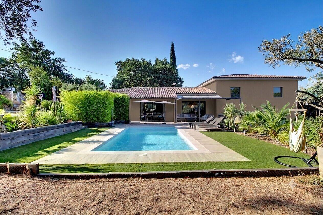 Maison 7 pièces 154 m² · à Draguignan · 154 m² · 677 000 €