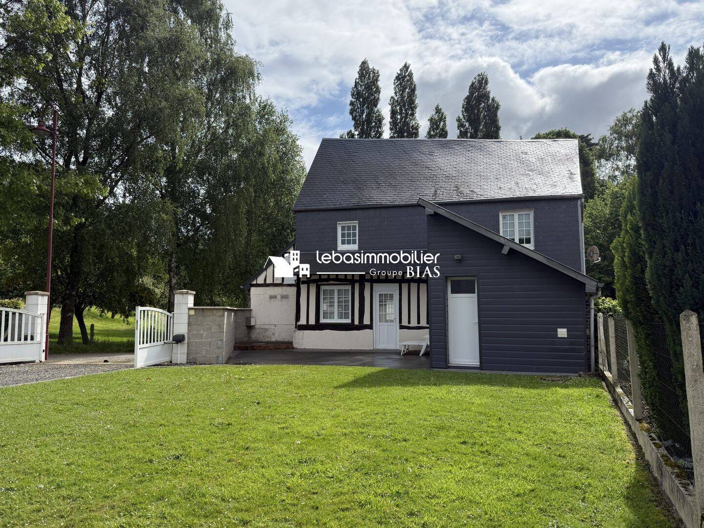 Maison 5 pièces 152 m² · à Allouville-Bellefosse · 152 m² · 195 000 €