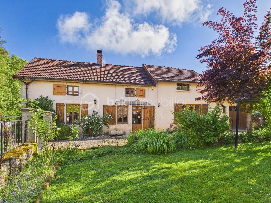 Maison 7 pièces 132 m² · à Brion-sur-Ource · 132 m² · 92 000 €