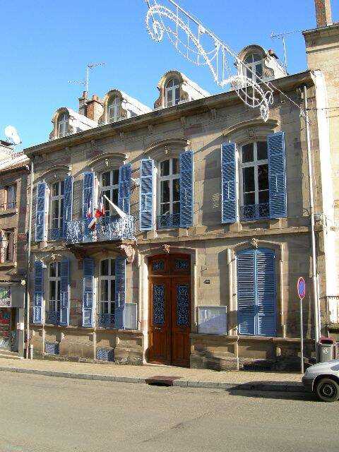 Maison 19 pièces 600 m² · à Luxeuil-les-Bains · 600 m² · 419 000 €
