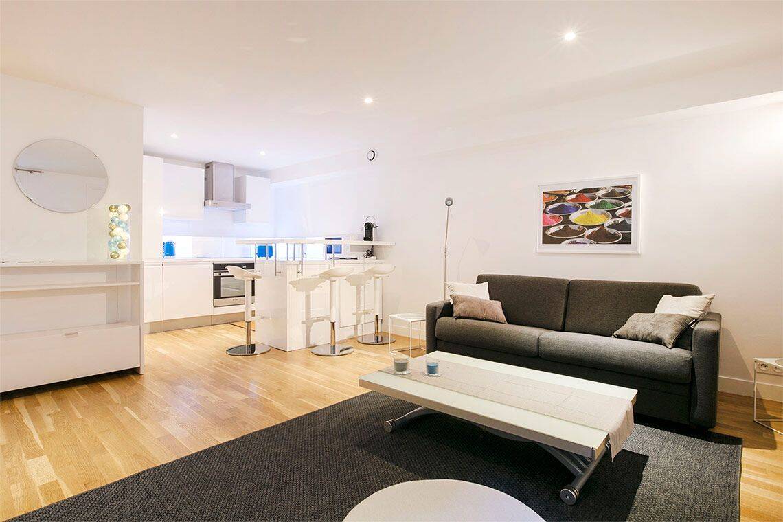 Appartement 2 pièces 45 m² · à Paris 1er Arrondissement · 45 m² · 2 350 €