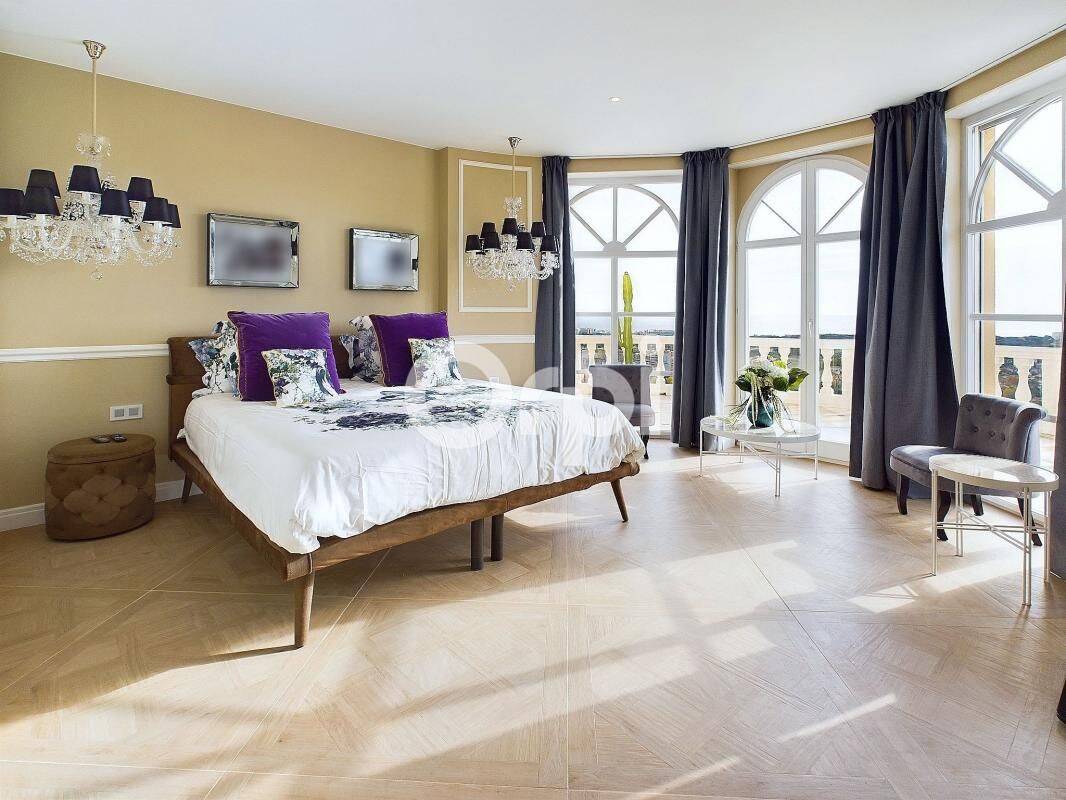 Maison 5 pièces 299 m² · à Mandelieu-la-Napoule · 299,4 m² · 3 200 000 €