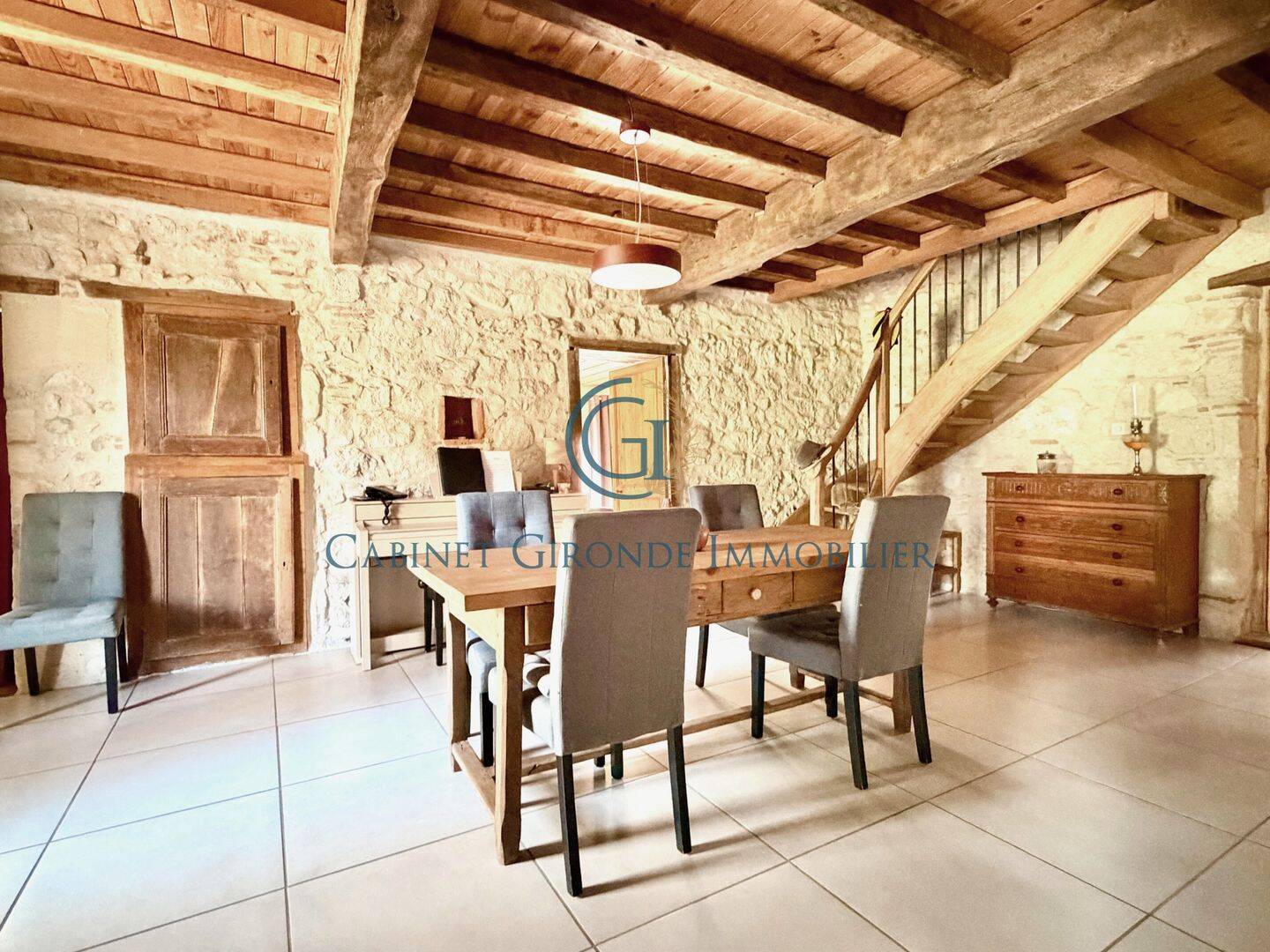 Maison 8 pièces 224 m² · à Romestaing · 224 m² · 420 000 €