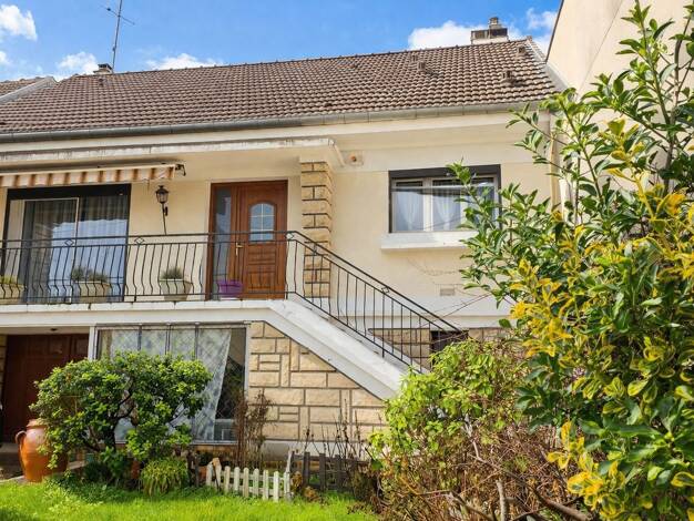 Maison à vendre 493 500 € 6 pièces 4 chambres 119 m² 510 m² de terrain Maltournee Neuilly-Plaisance 93360
