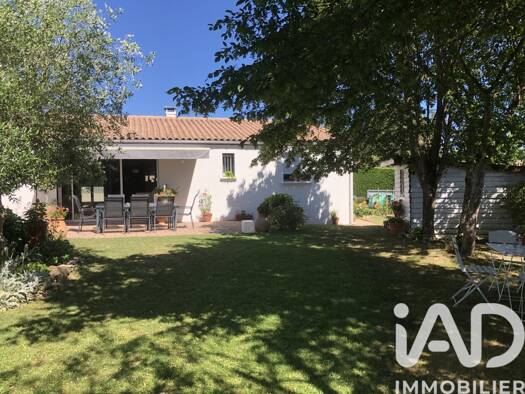 Maison de plain-pied à vendre 398 000 € 5 pièces 3 chambres 131 m² 787 m² de terrain Garidech 31380