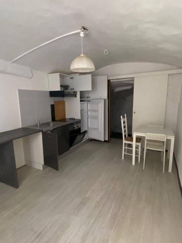 Appartement 1 pièce 31 m² · à Saint-Ambroix · 31,2 m² · 260 €
