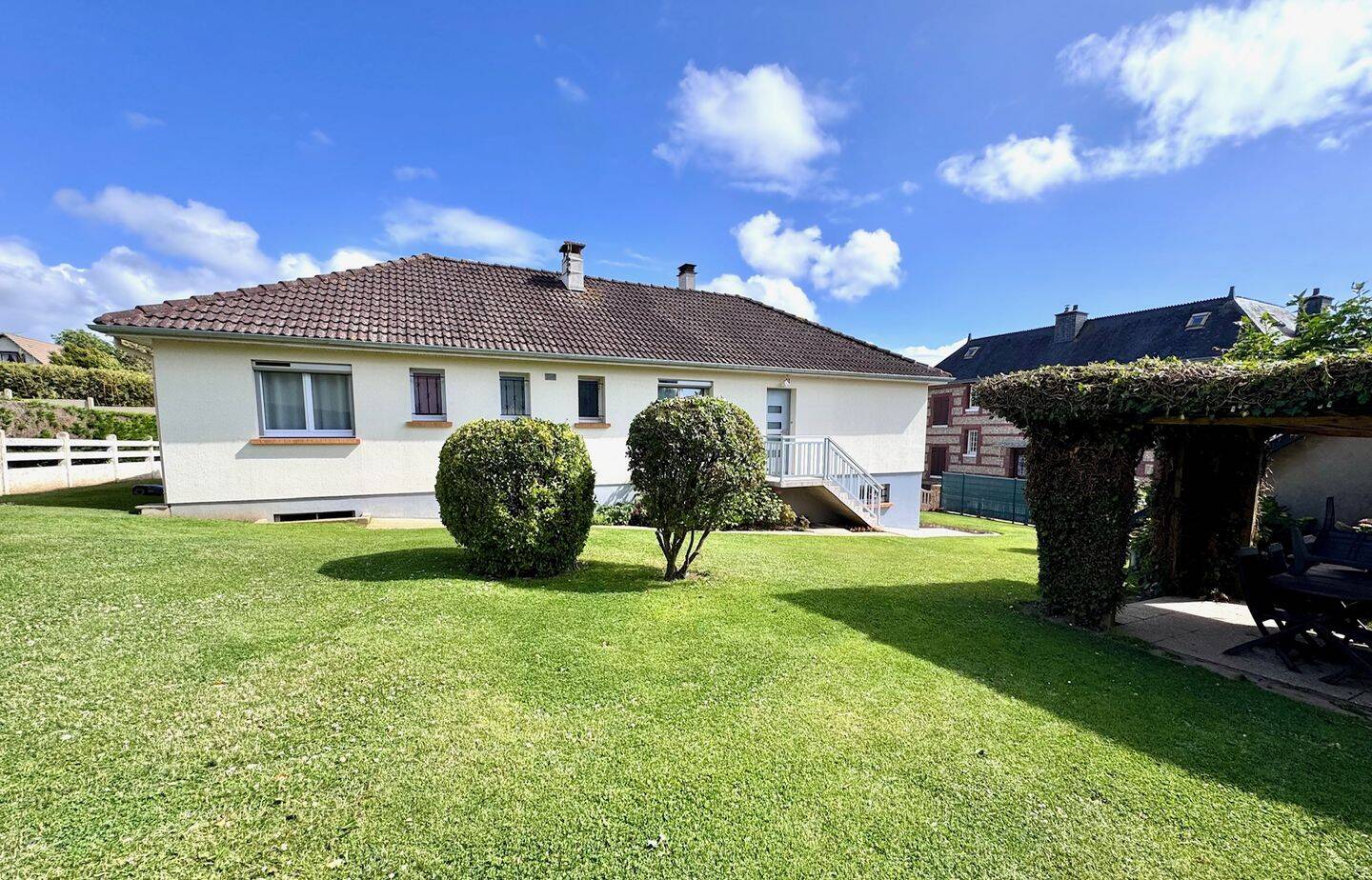 Maison 4 pièces 115 m² · à Rolleville · 115 m² · 277 000 €