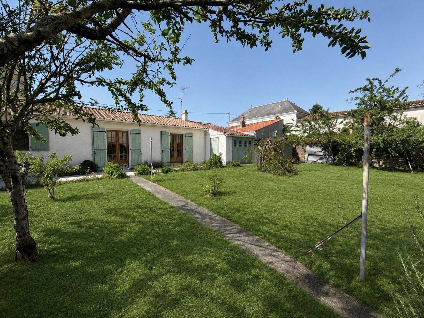 Maison 4 pièces 114 m² · à Fontenay-le-Comte · 114 m² · 145 000 €
