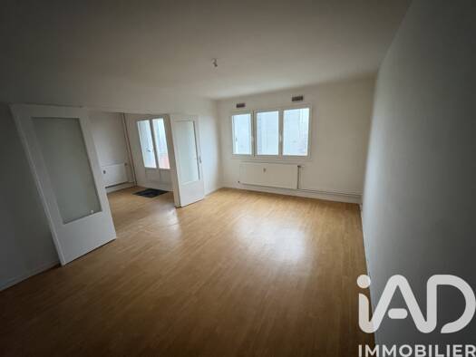 Appartement à vendre 84 000 € 3 pièces 2 chambres 60 m² Étage 8/9 Argentine Beauvais 60000