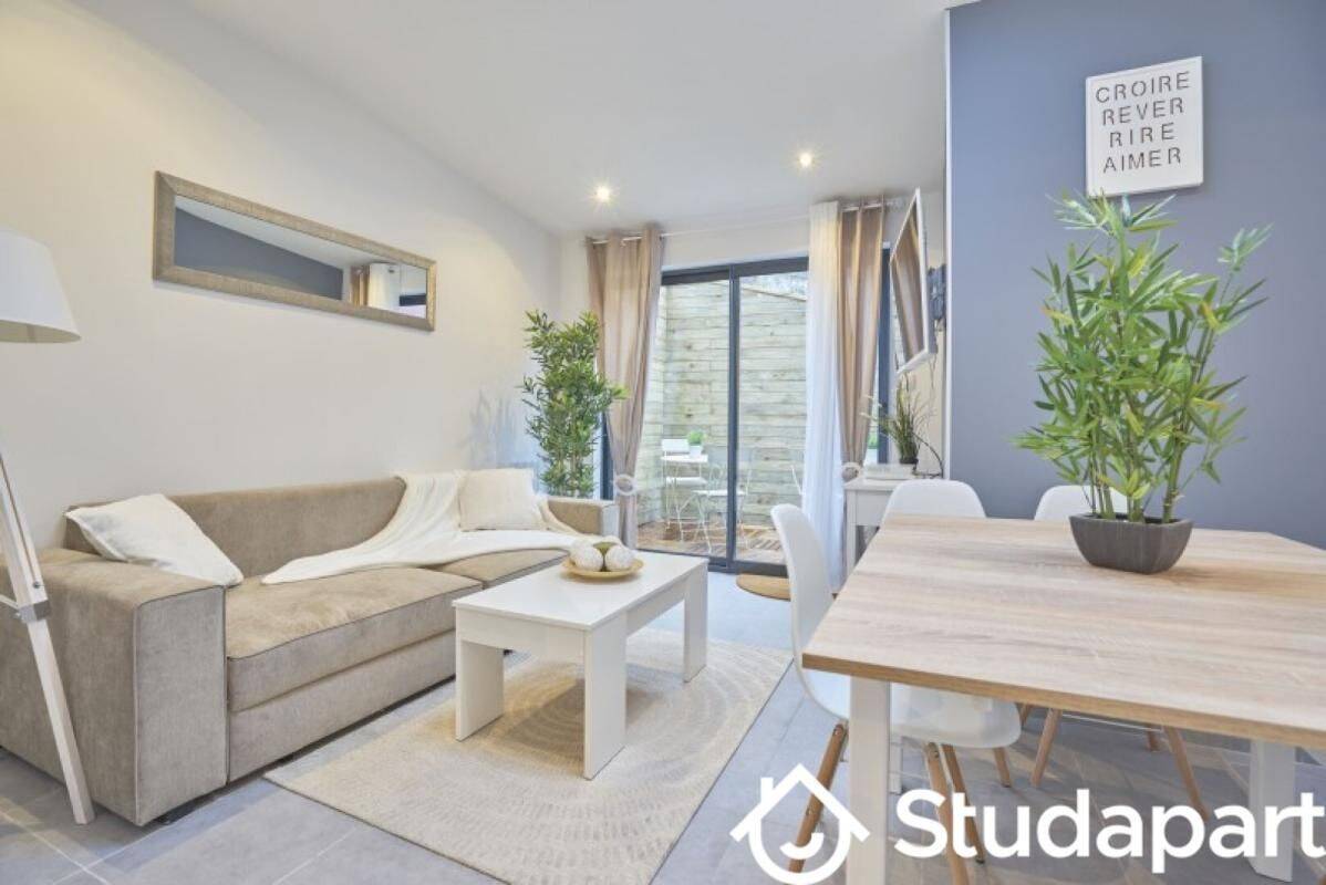 1 pièce 10 m² · à La Madeleine · 10 m² · 490 €