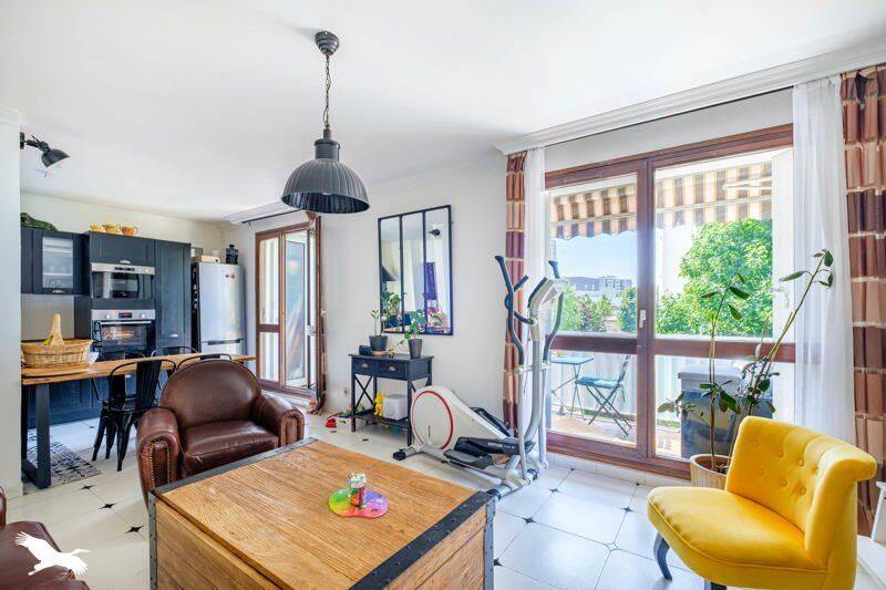 Appartement 4 pièces 74 m² · à Saint-Priest · 74 m² · 220 920 €
