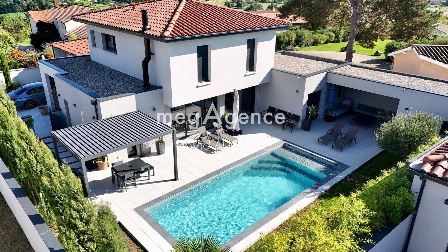 Maison 6 pièces 193 m² · à Lentilly · 193 m² · 975 000 €