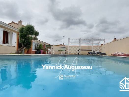 Maison de plain-pied à vendre 325 000 € 5 pièces 3 chambres 130 m² 693 m² de terrain Montaut 31410