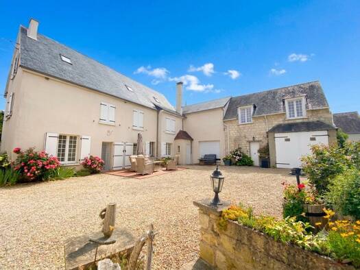Maison à vendre 627 000 € 10 pièces 6 chambres 230 m² 1 460 m² de terrain Nord Chambly 60230