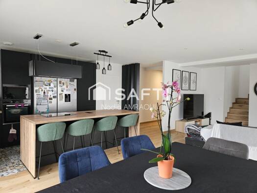 Maison à vendre 665 000 € 7 pièces 5 chambres 171 m² 935 m² de terrain Zone Rurale Nord Ouest Vannes 56000