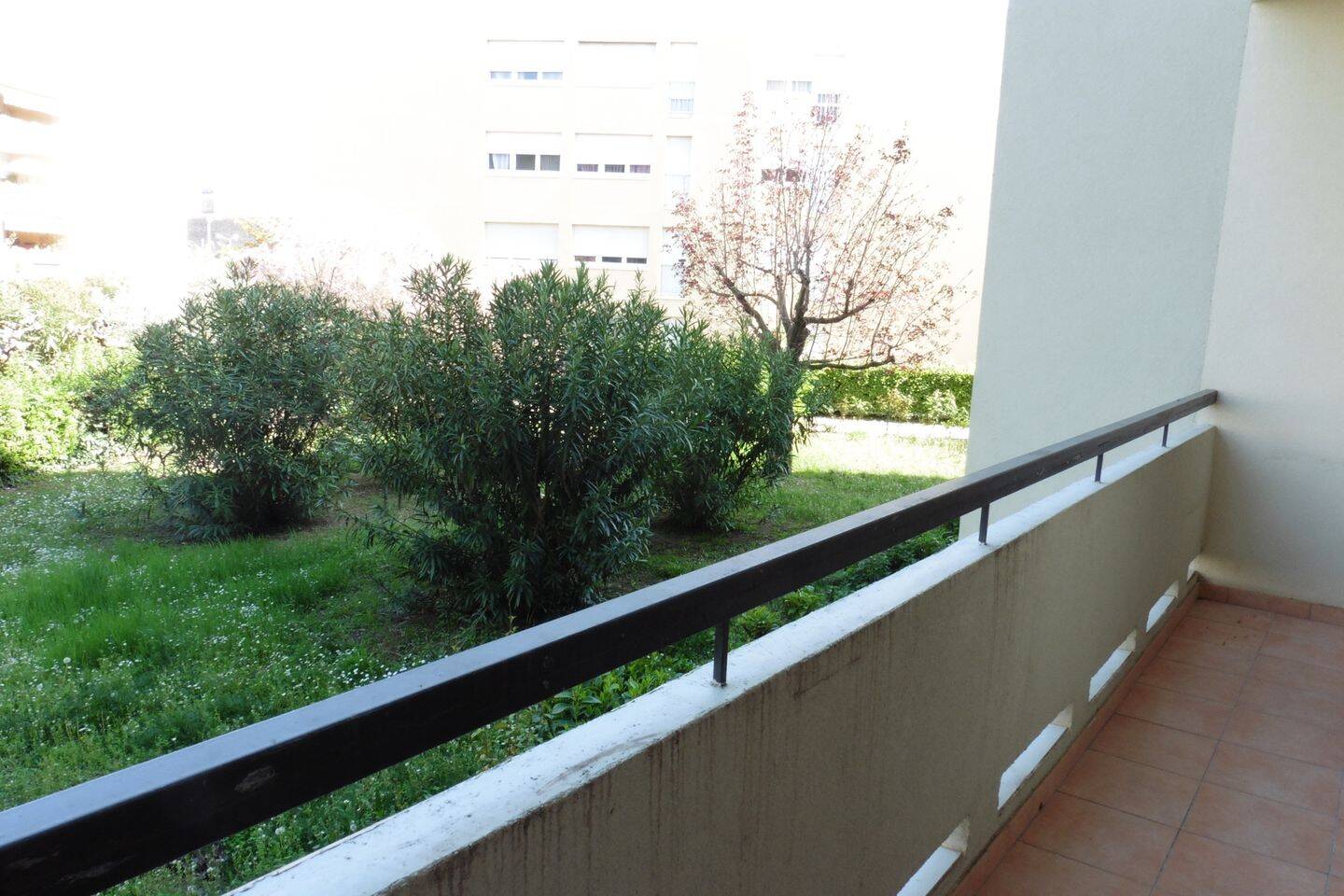 Appartement 3 pièces 64 m² · à Pont-Saint-Esprit · 63,8 m² · 615 €