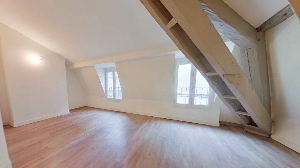Appartement 1 pièce 38 m² · à Lyon 2ème Arrondissement · 38 m² · 790 €