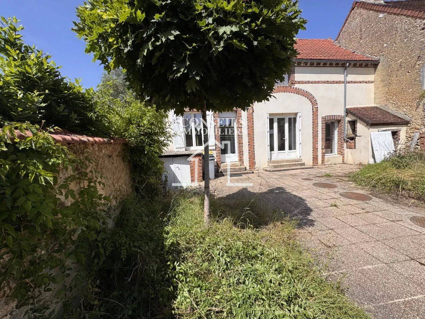Maison 3 pièces 61 m² · à Villeneuve-sur-Yonne · 61 m² · 129 000 €
