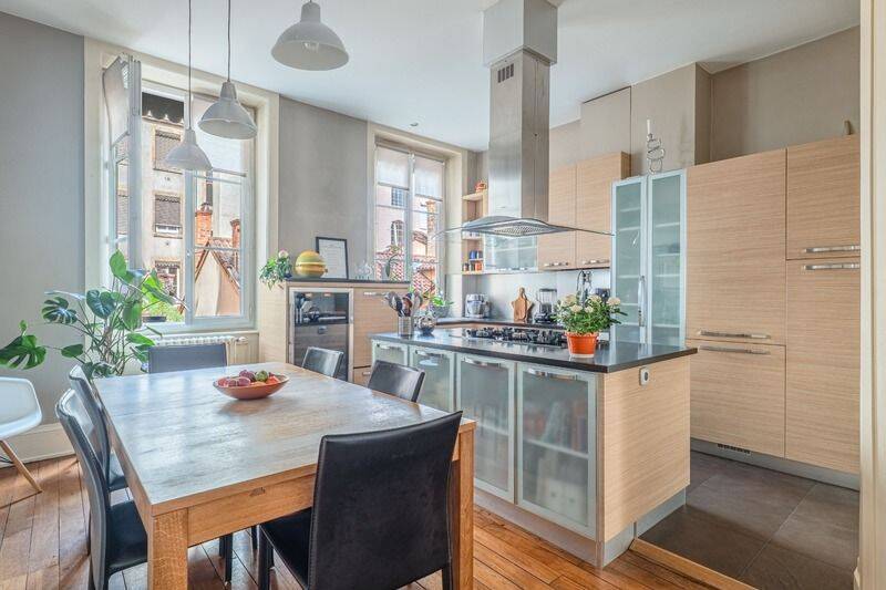 Appartement 5 pièces 146 m² · à Lyon 6ème Arrondissement · 146 m² · 795 000 €
