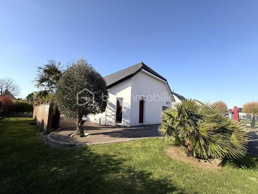 Maison de plain-pied à vendre 290 000 € 6 pièces 3 chambres 97 m² 735 m² de terrain Le Bosc-Roger-en-Roumois 27670