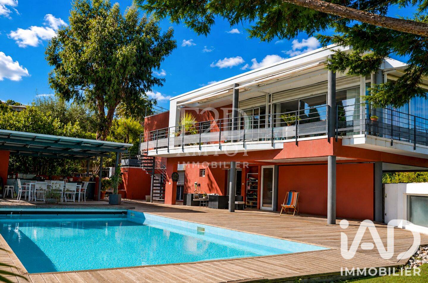 Maison 6 pièces 169 m² · à Vence · 169 m² · 990 000 €