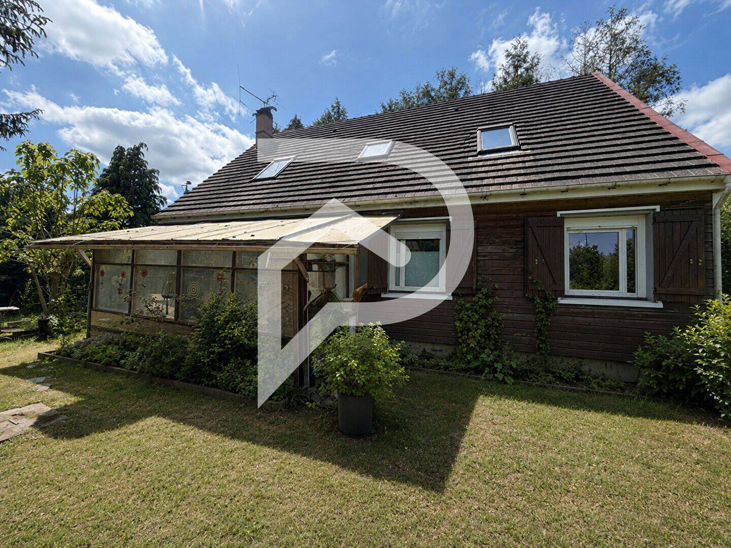 Maison 8 pièces 140 m² · à Méru · 140 m² · 253 000 €