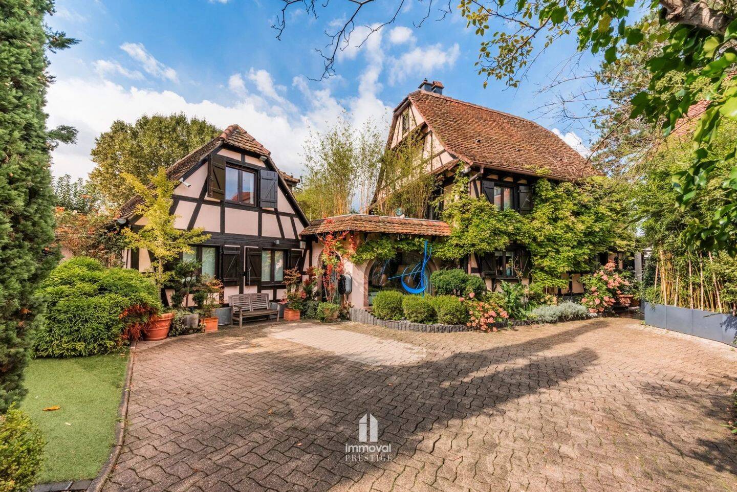Maison 7 pièces 248 m² · à Strasbourg · 248 m² · 1 950 000 €