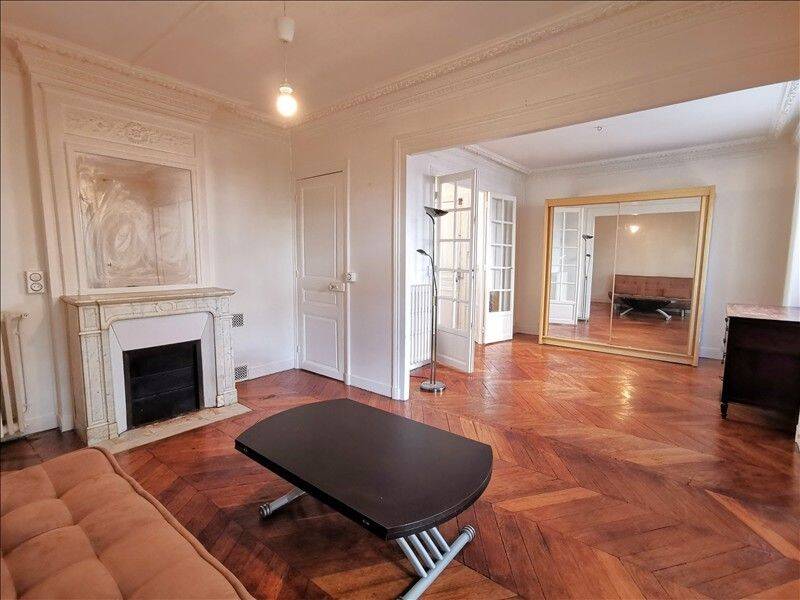Appartement 3 pièces 61 m² · à Neuilly-sur-Seine · 61 m² · 2 200 €