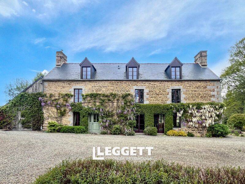 Maison 7 pièces 342 m² · à Dol-de-Bretagne · 342 m² · 750 000 €