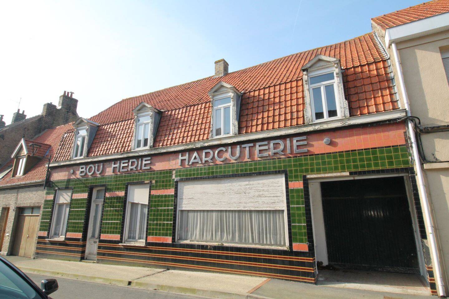Maison 13 pièces 229 m² · à Hondschoote · 228,9 m² · 149 000 €