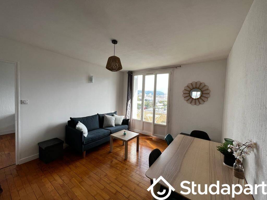 1 pièce 11 m² · à Grenoble · 11 m² · 430 €/mois