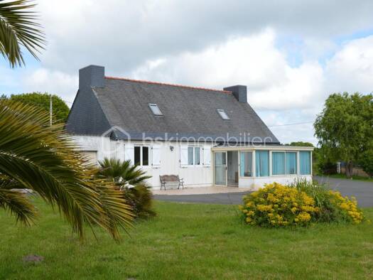 Maison de plain-pied à vendre 315 000 € 5 pièces 3 chambres 106 m² 2 641 m² de terrain Trébeurden 22560
