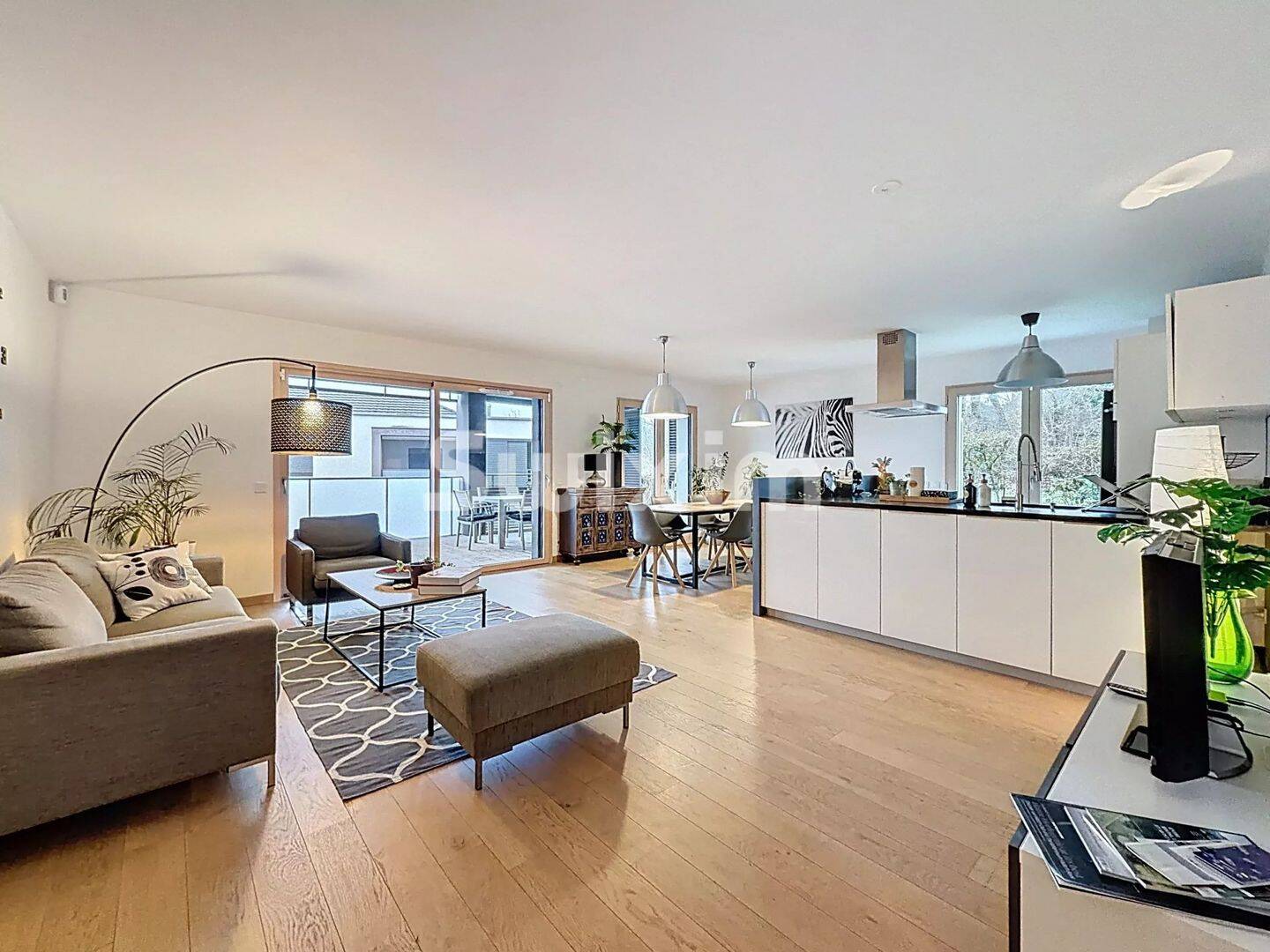Appartement 5 pièces 103 m² · à Divonne-les-Bains · 103 m² · 750 000 €