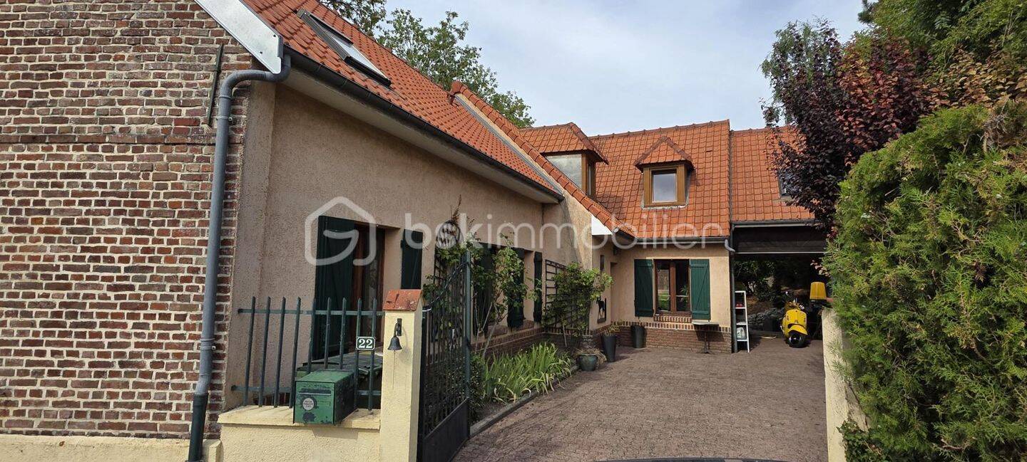 Maison 6 pièces 147 m² · à Saint-Fuscien · 147 m² · 179 900 €