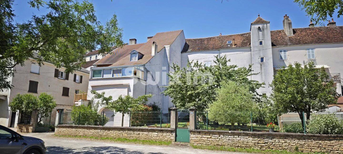 Maison 9 pièces 188 m² · à Pesmes · 188 m² · 320 000 €