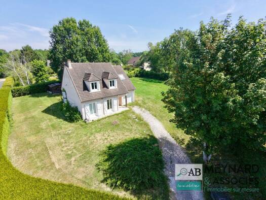 Maison à vendre 288 000 € 6 pièces 5 chambres 143,4 m² 948 m² de terrain La Celle-sur-Morin 77515