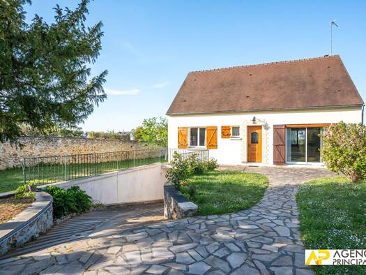 Maison à vendre 1 050 000 € 5 pièces 5 chambres 142 m² 945 m² de terrain Nord Ouest Le Mesnil-le-Roi 78600