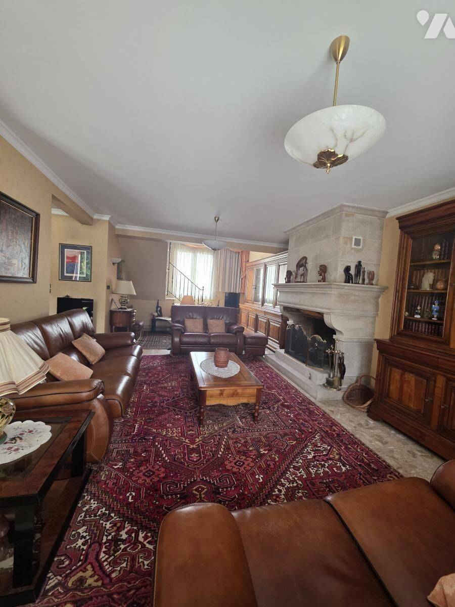 Maison 5 pièces 366 m² · à L'Haÿ-les-Roses · 366 m² · 750 000 €