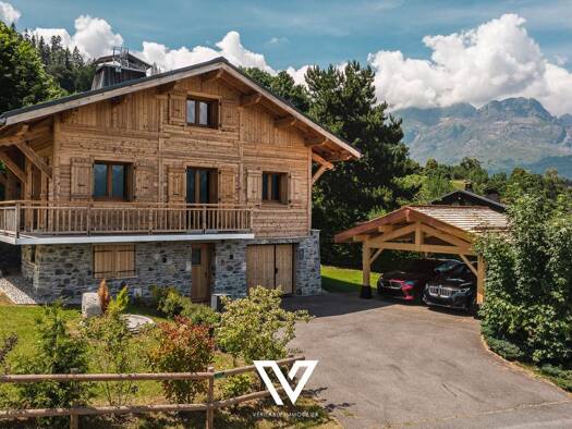 Chalet à vendre 1 490 000 € 5 pièces 3 chambres 147,8 m² 785 m² de terrain Combloux 74920