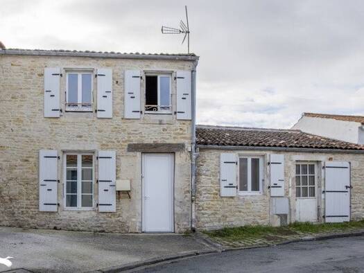 Maison à vendre 226 180 € 7 pièces 5 chambres 151 m² 400 m² de terrain Marans 17230