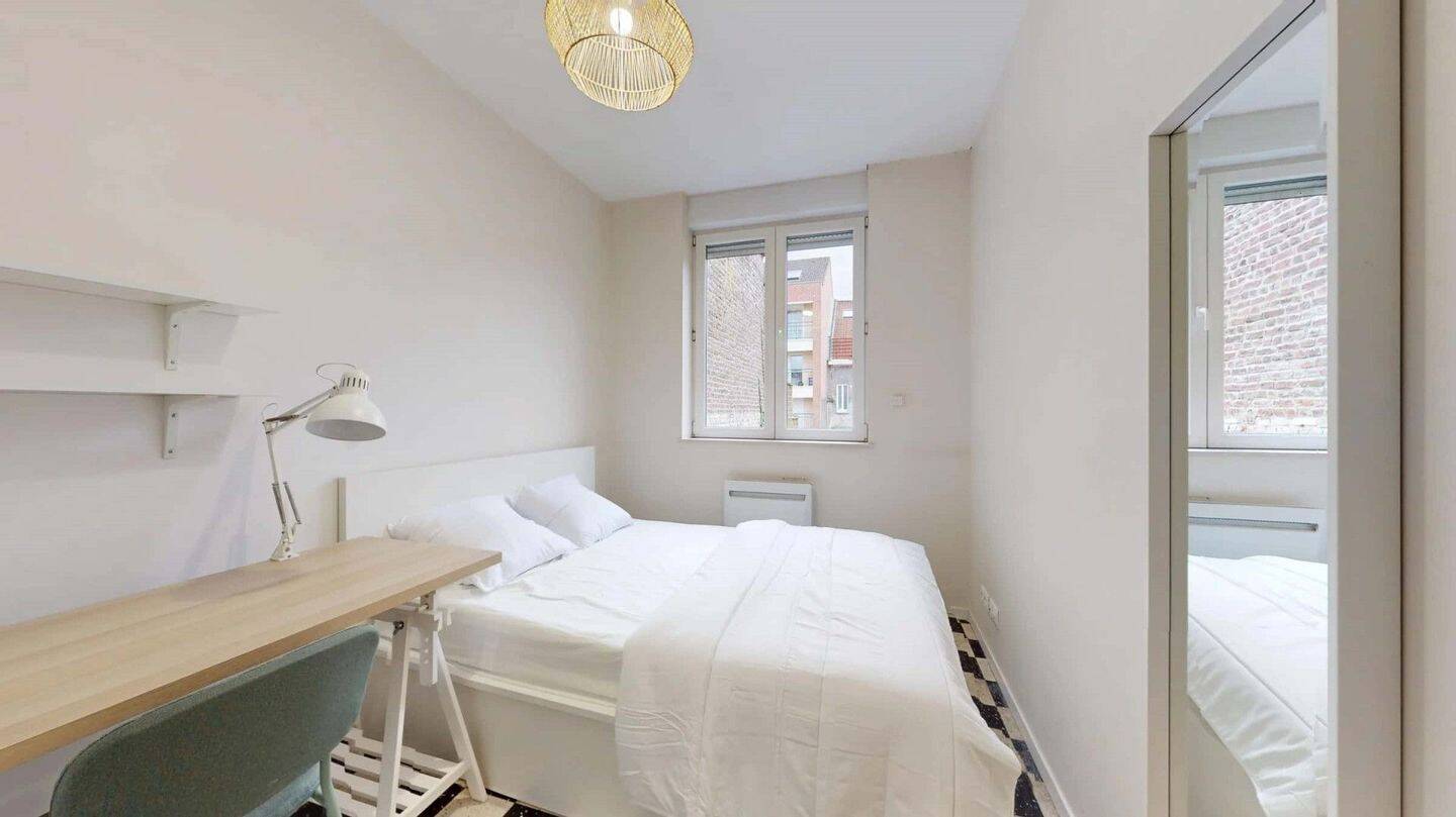 1 pièce 15 m² · à Lille · 15 m² · 515 €