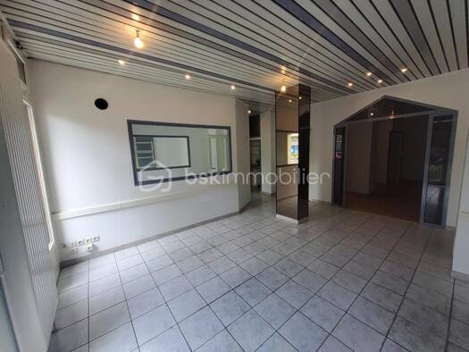 Espace bureau à vendre 150 000 € 116 m² de bureaux Abry Grenoble 38100