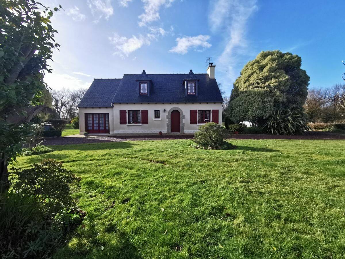 Maison 4 pièces 107 m² · à Saint-Clet · 107 m² · 234 500 €