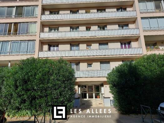 Appartement à louer 730 € 3 pièces 2 chambres 61,9 m² 1er étage Montélimar 26200