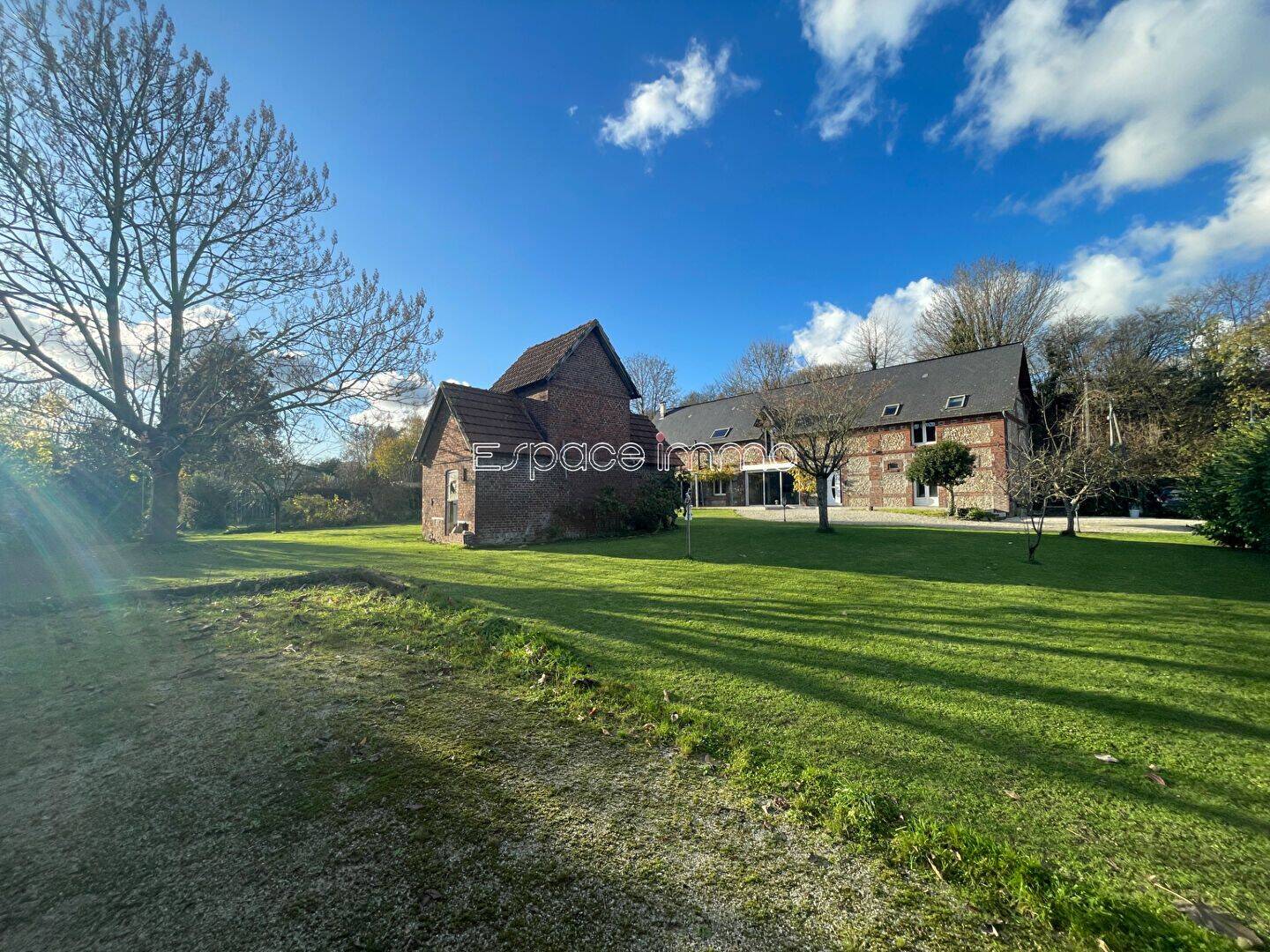 Maison 6 pièces 233 m² · à Malaunay · 233,4 m² · 395 000 €
