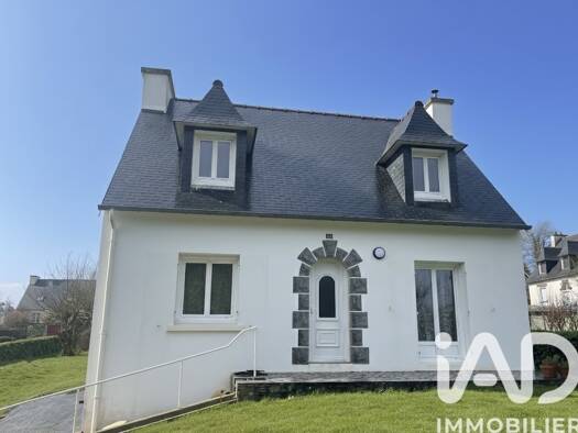 Maison à vendre 146 500 € 7 pièces 2 chambres 80 m² 1 297 m² de terrain Kergloff 29270